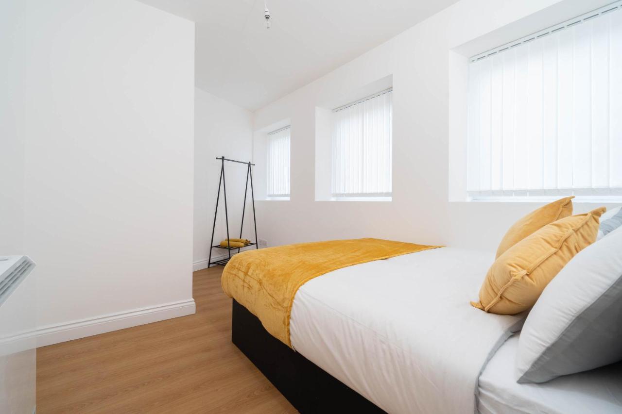 Two Bedroom Apartment-One Choice Stays- Jewellery Quarter Birmingham Esterno foto