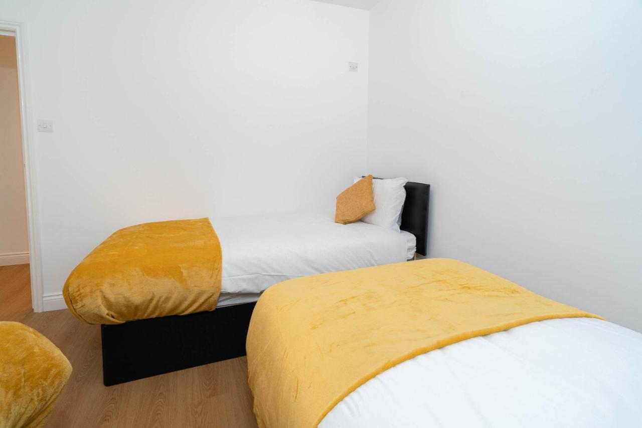 Two Bedroom Apartment-One Choice Stays- Jewellery Quarter Birmingham Esterno foto
