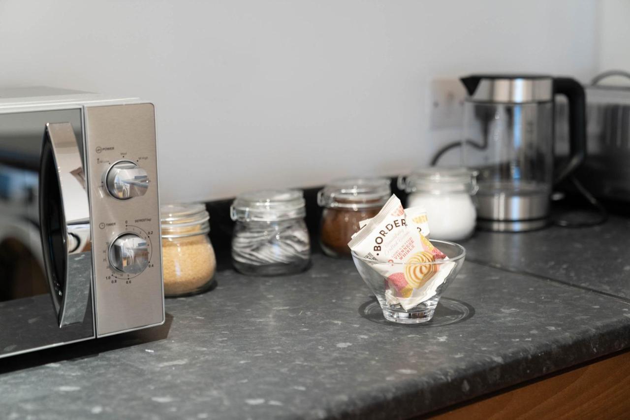 Two Bedroom Apartment-One Choice Stays- Jewellery Quarter Birmingham Esterno foto