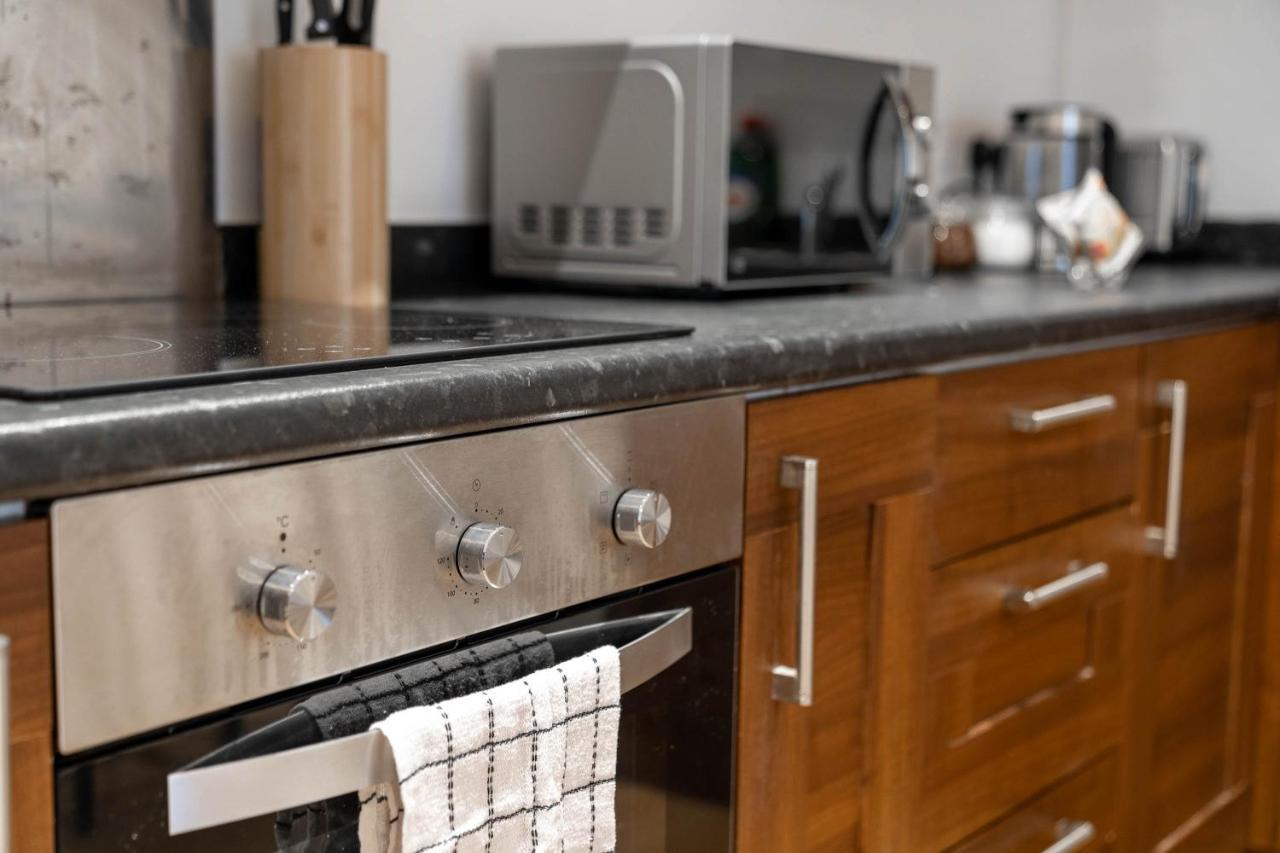 Two Bedroom Apartment-One Choice Stays- Jewellery Quarter Birmingham Esterno foto